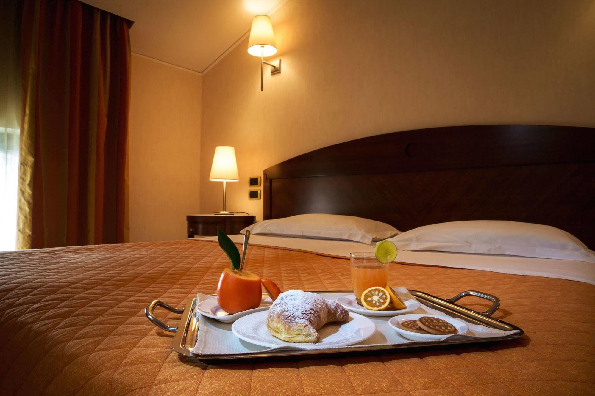 Grand Hotel Paestum Exterior photo